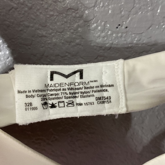 Maidenform One Fabulous Fit 2.0 Tailored Demi Underwire Bra - Picture 3 of 7